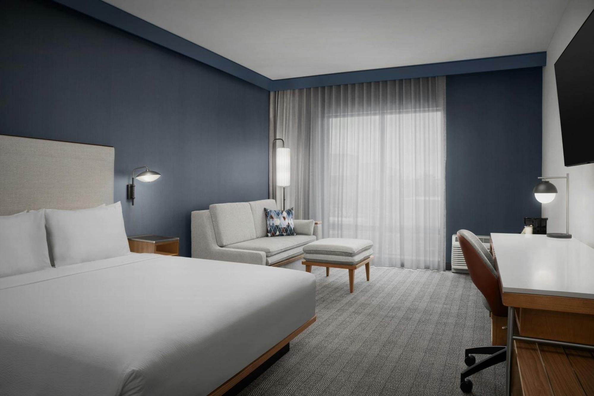 Courtyard By Marriott Antioch Pittsburg Hotell Exteriör bild